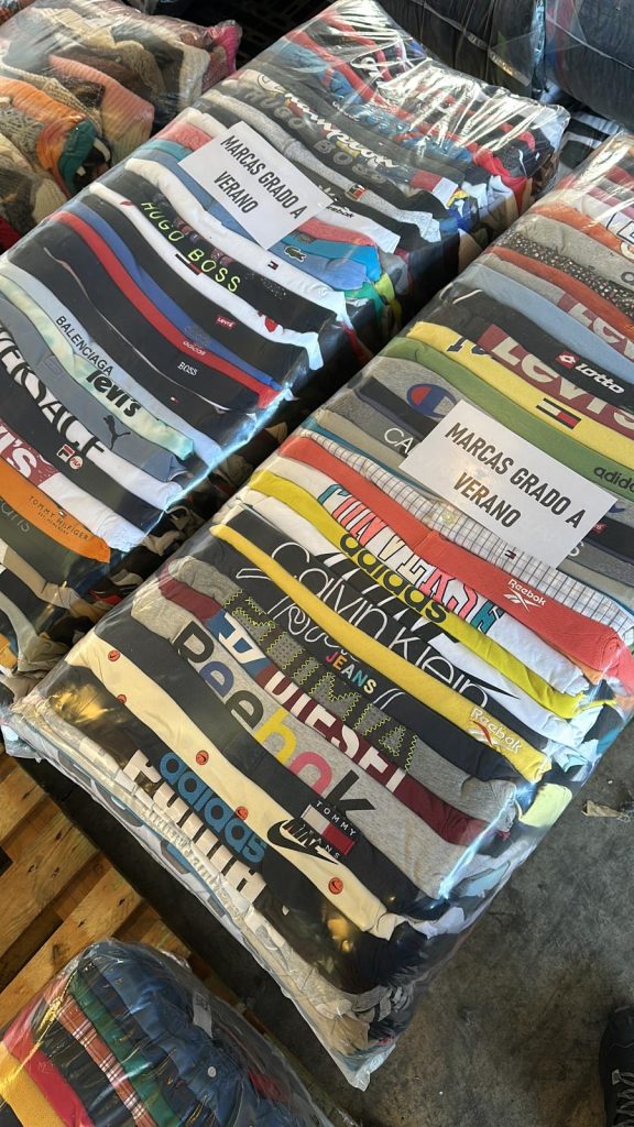 Fardo de ropa vintage de marca
